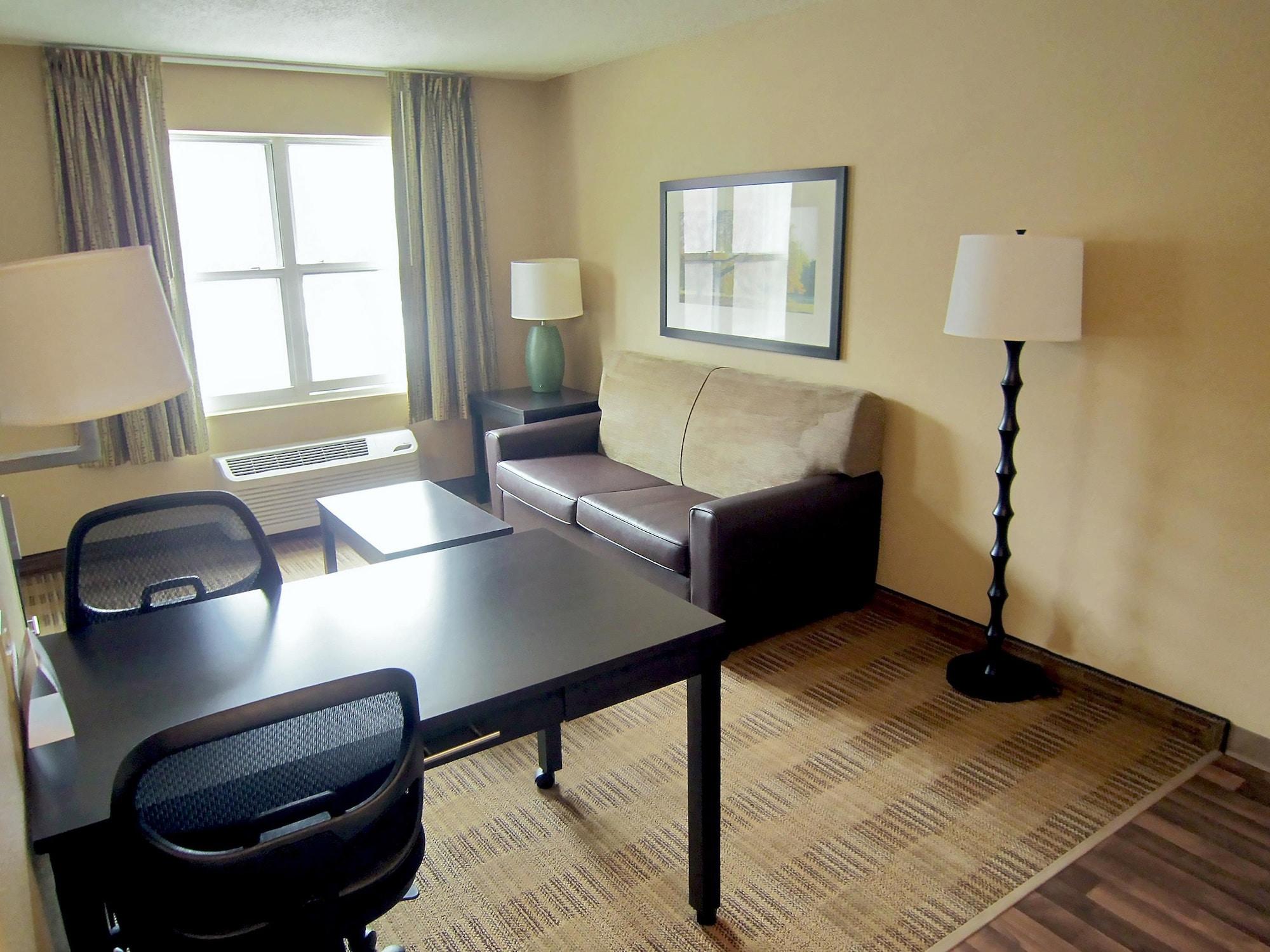Extended Stay America Suites - Detroit - Novi - Orchard Hill Place Northville Exteriör bild