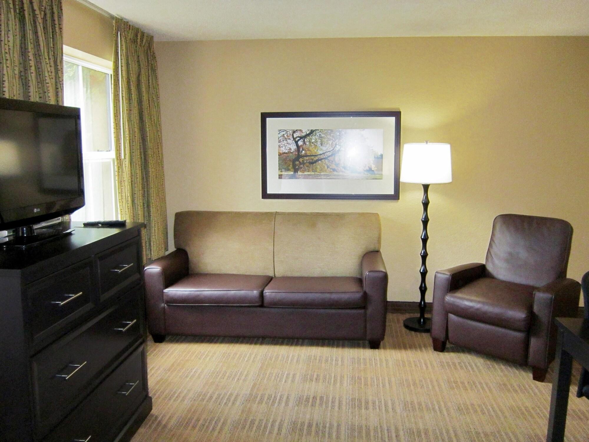 Extended Stay America Suites - Detroit - Novi - Orchard Hill Place Northville Exteriör bild