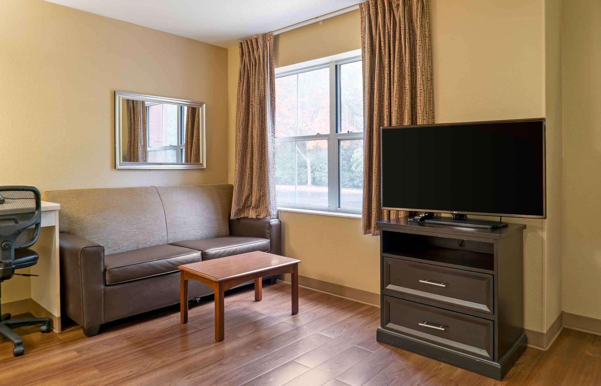 Extended Stay America Suites - Detroit - Novi - Orchard Hill Place Northville Exteriör bild