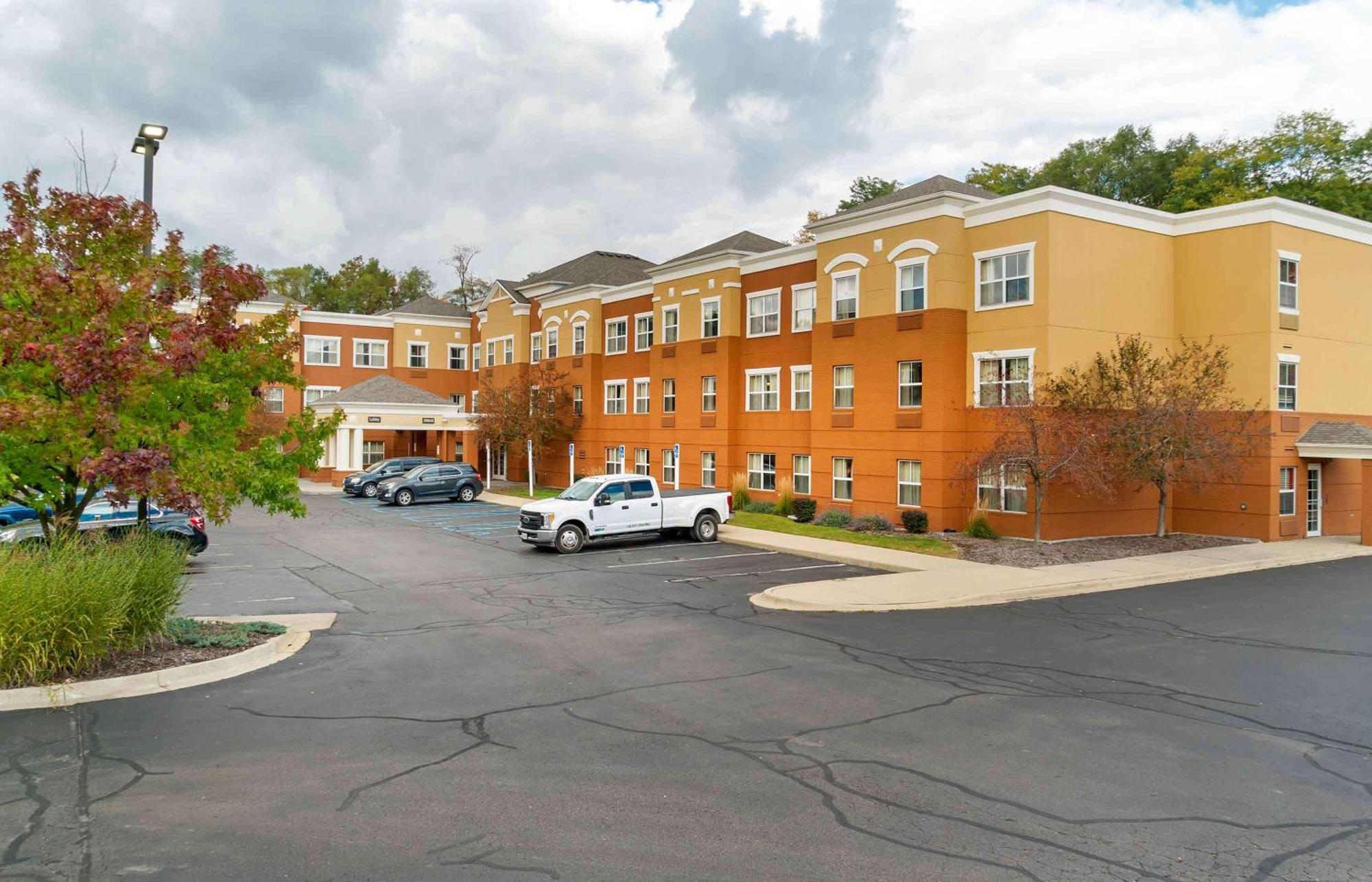 Extended Stay America Suites - Detroit - Novi - Orchard Hill Place Northville Exteriör bild